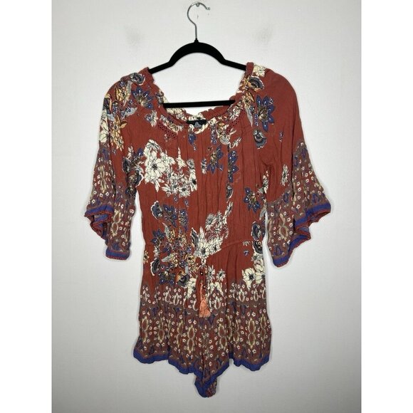 Angie Womens Romper Red Brown Floral Print Scoop Neck Short Sleeve Size Small - Picture 1 of 10